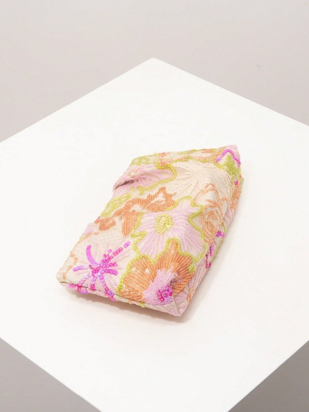 Multicolor Glamorous Women's Embroidered Pleated Sequin Floral Clutch purse - Picture 5 of 8